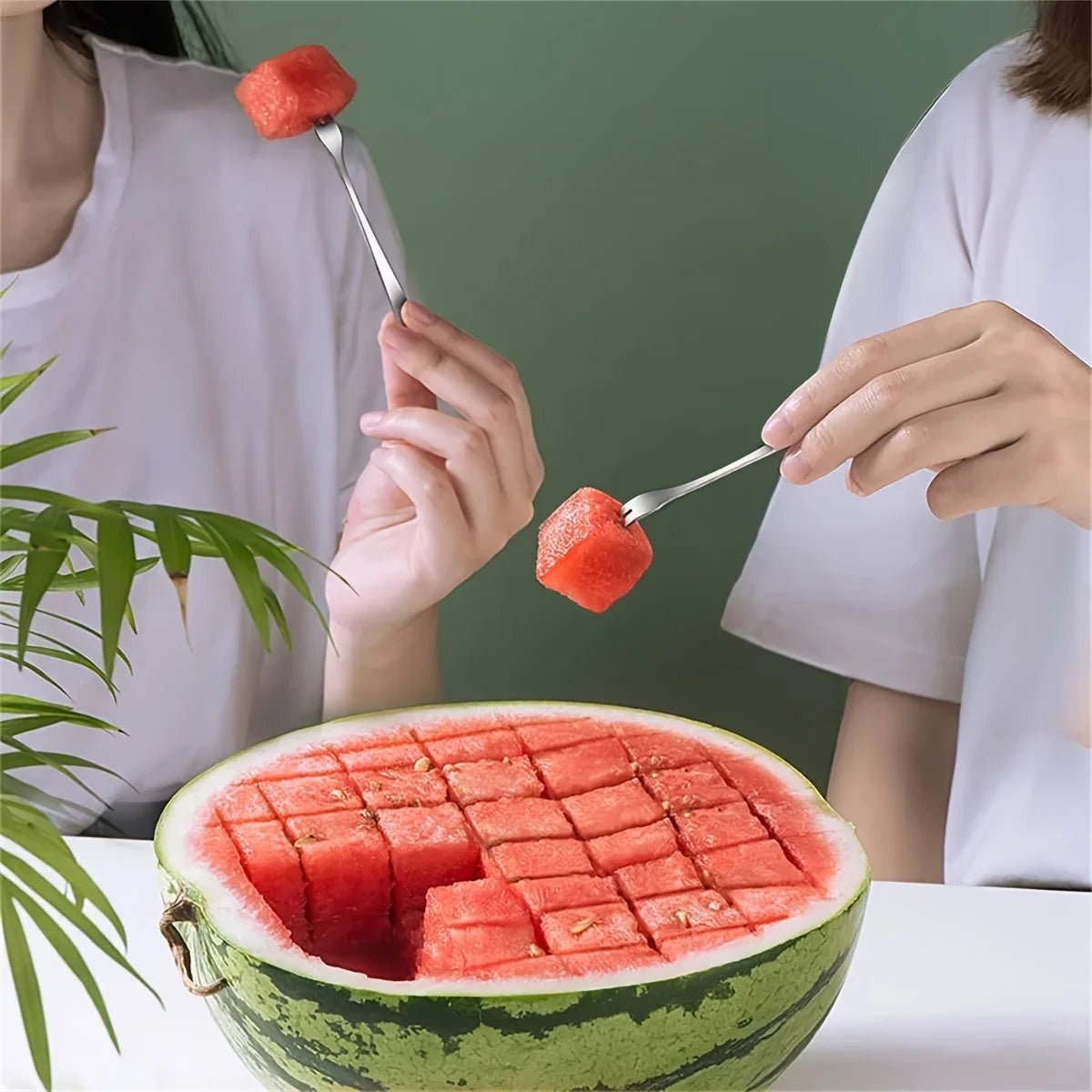 Innovative Watermelon Slicer